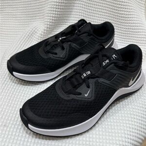 Nike Black and White Athletic Shoes size 8.5